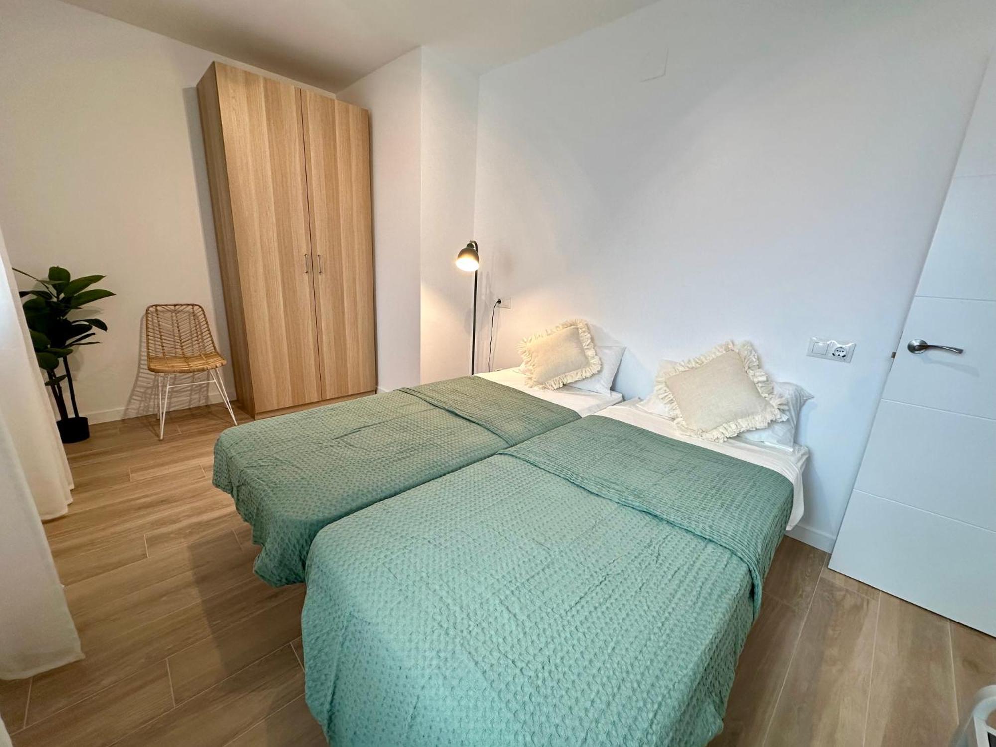 Atico Con Solarium Y Bbq Cerca Del Centro 6 Pax Apartment มาลากา ภายนอก รูปภาพ
